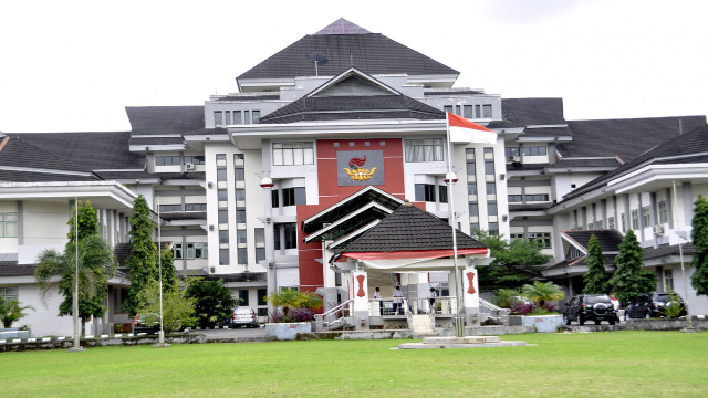 Menyelami Keunggulan Universitas Pattimura Ambon